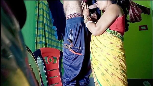 Sizzling Indian Housewife’s Drenched Pussy Gets Wired By Electrician In Raw Hindi Moans | Scorching Couple Action