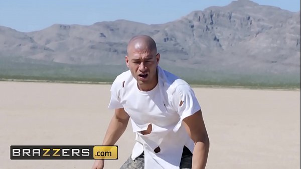 Nicole’s Oasis: A Brazzers Spectacle Where Pornstars Crave Massive Cocks