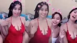 Moleknya Aulia, Host Seksi Dengan Belahan Dada Yang Menggoda