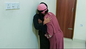 Desi Bhabhi’s Steamy Homemade Xxx Delight