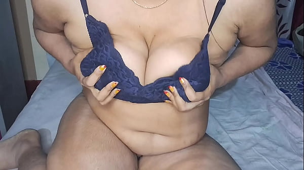 Sultry Indian Bhabhi Teasing Her Luscious Bush