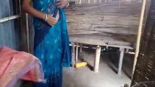 Desi Housewife’s Steamy Rendezvous With The Boy Next Door