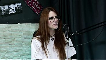 Desmarcou Com Os Homens Para Uma Noite Só Com A Mãe – Bella Ruiva