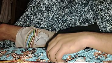 Meri Step Mom Ne Raat Ko Aisa Maza Diya Ki Maine Uski Choot Mein Do Ungliyan Daal Kar Uske Paani Nikal Diye