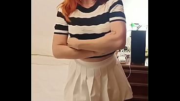 Madre Ardiente Seduce Al Amigo De Su Hijastro Con Ardientes Caricias