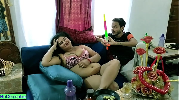 Indian Hot Bhabhi’s Birthday Fuck With Her Young Teen Lover! Hindi Xxx