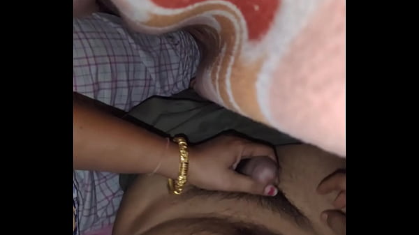 Maa Ke Saath Suhagraat Ki Raat, Kamaal Ka Maza Aur Junoon Bhara Ehsaas.
