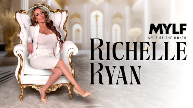 Celebrating The Ultimate Busty Legend Richelle Ryan – A Sexy Tribute To Her Curves