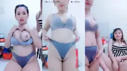 Miss Hikari Pamer Dada Montok Bikin Ngilu