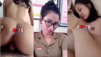 Viral Seorang Ibu Guru Cantik Mesum, Bikin Nggak Tahan