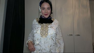 Pov – Fucking Your Romantic Muslim Stepsister While She’s Still Wearing Her Hijab