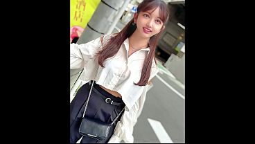 雑誌で見つけた、フィリピンと日本のハーフ、18才の甘くて危険なカラダ