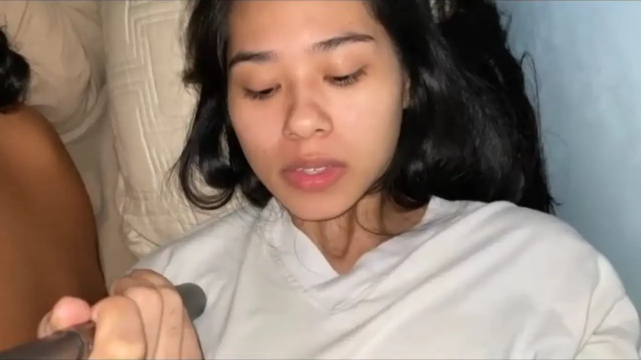 Ngaceng Pas Suami Lagi Pulas, Napsunya Keterlaluan