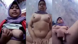 Abg Jilbab Pamer Susu Montok Sambil Colmek, Bikin Ngilu