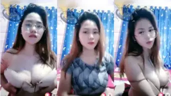 Abg Toge Mainin Toket Live, Goyangannya Bikin Makin Pengen