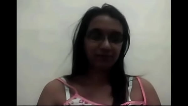 Homely Hyderabadi Babe Strips Completely Naked On Cam – Day 1