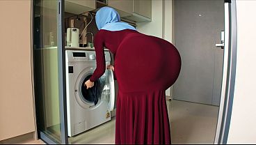 Naughty Step Mom In Hijab Catches Me Staring At Her Thick, Round Ass