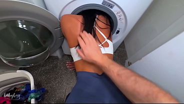 Stuck Stepsis Gets Rammed By Step Bro In The Washer—then Swallows His Load Deep In Her Throat
